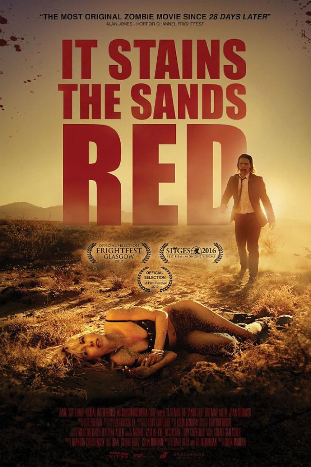 От этого песок становится красным (It Stains the Sands Red, 2016)